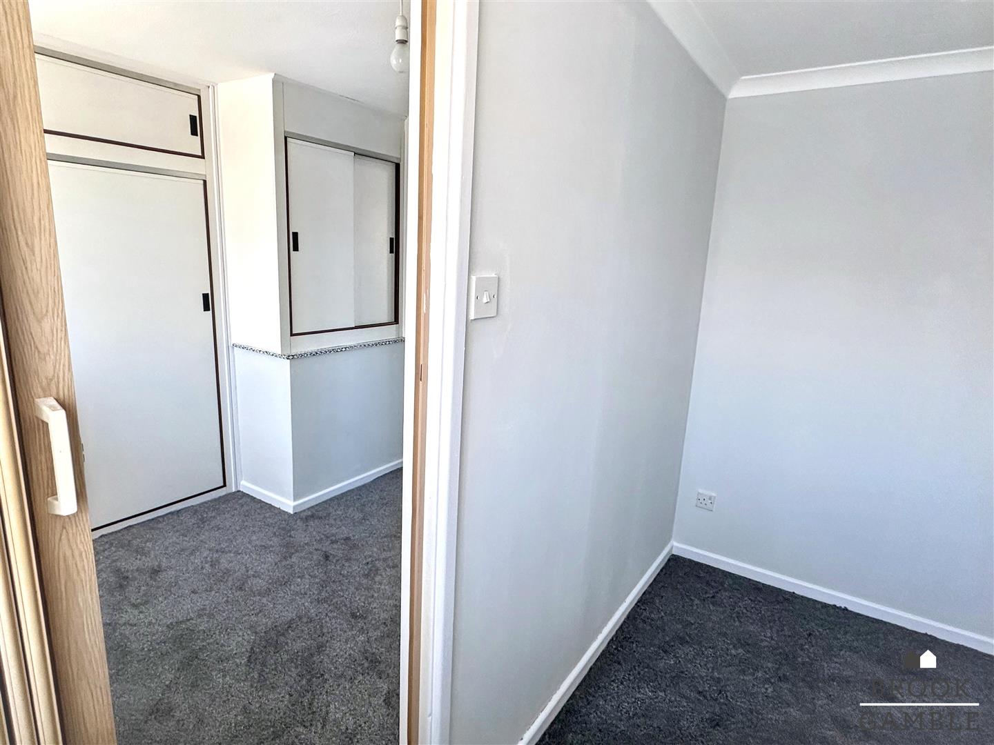 2 Bedroom House. Iden Street in Eastbourne,  13